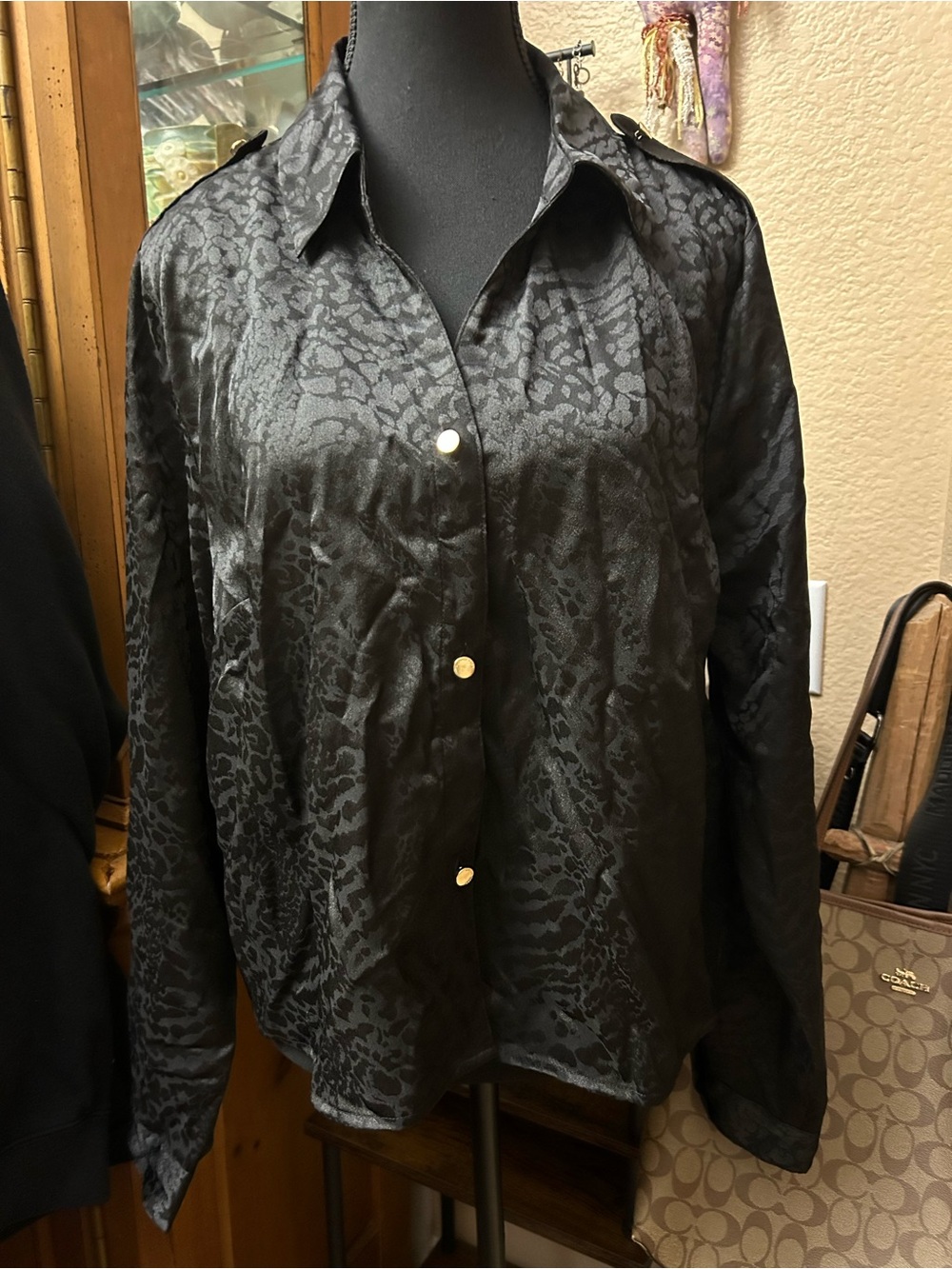 🖤 Michael Kors XL Black & Charcoal Leopard Jacquard Button-Front Shirt